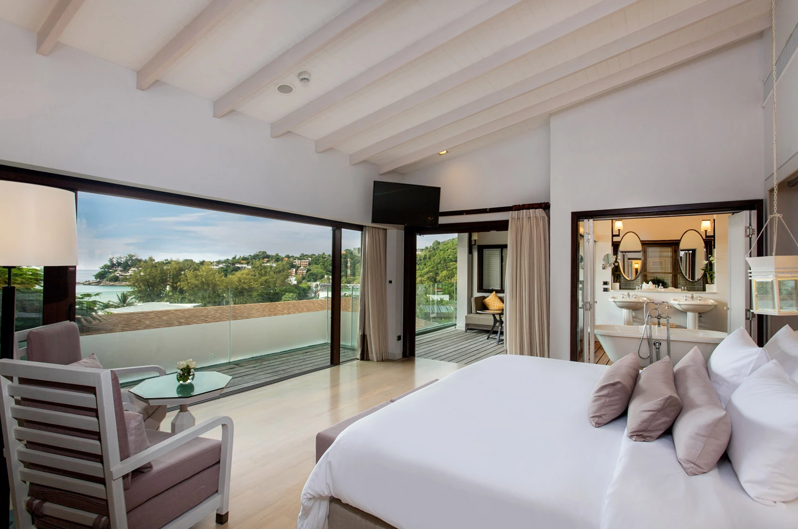 Two-Bedroom Pool Villa в The Shore at Katathani