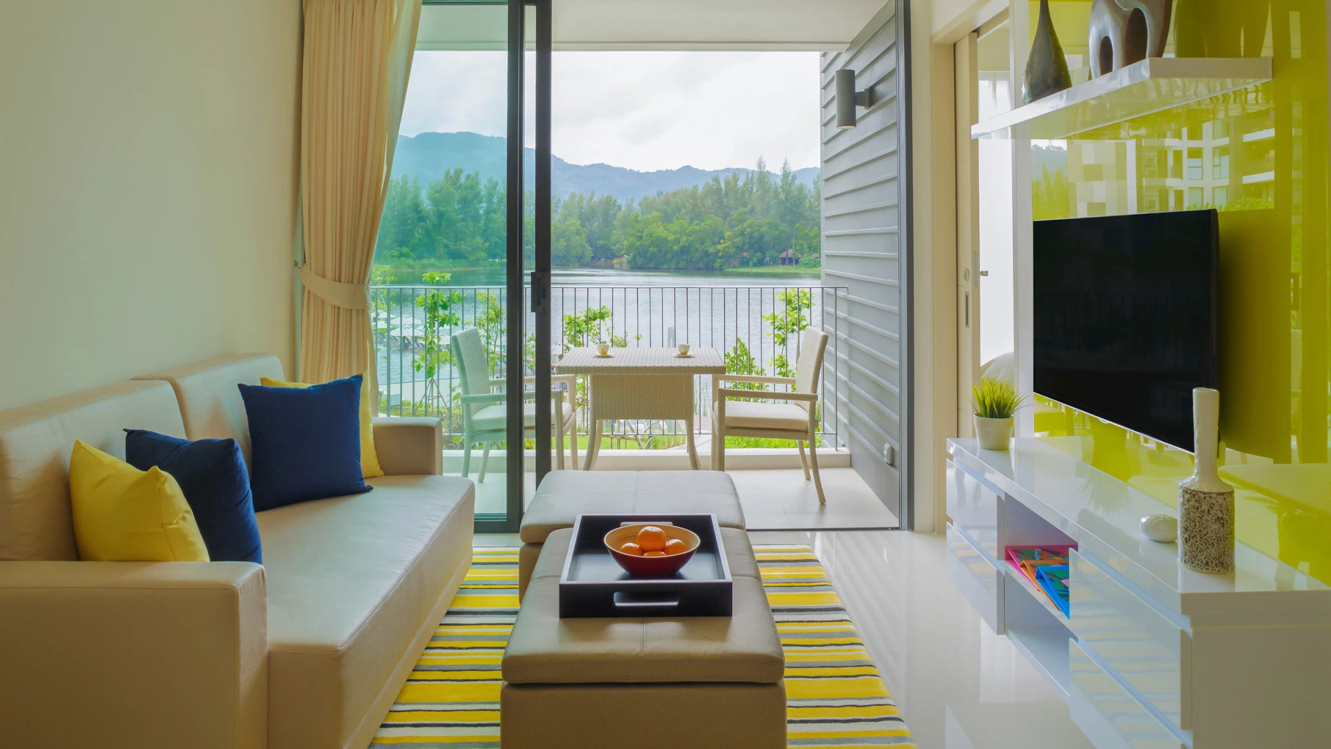 Cassia Phuket One Bedroom Suite Water апартаменты