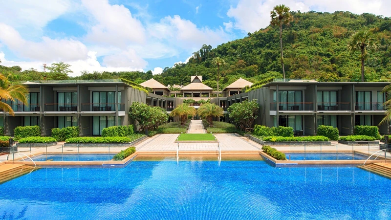 Two-Bedroom Beachfront Pool Villa Nai Yang — фото 6